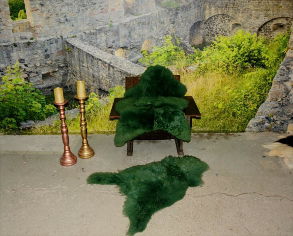 Natur-Kuschelduo in Tannengrün (2er-Set B-Ware) – Wohlfühl-Felle für Lieblingsecken
